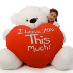 Giant 5 feet white Teddy Bear with a Huge Heart Giant 5 feet white Teddy Bear with a Huge Heart